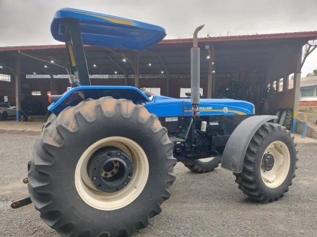 Trator New Holland - NH 7630, Plataformado. Fabricação 2022 - Foto 5