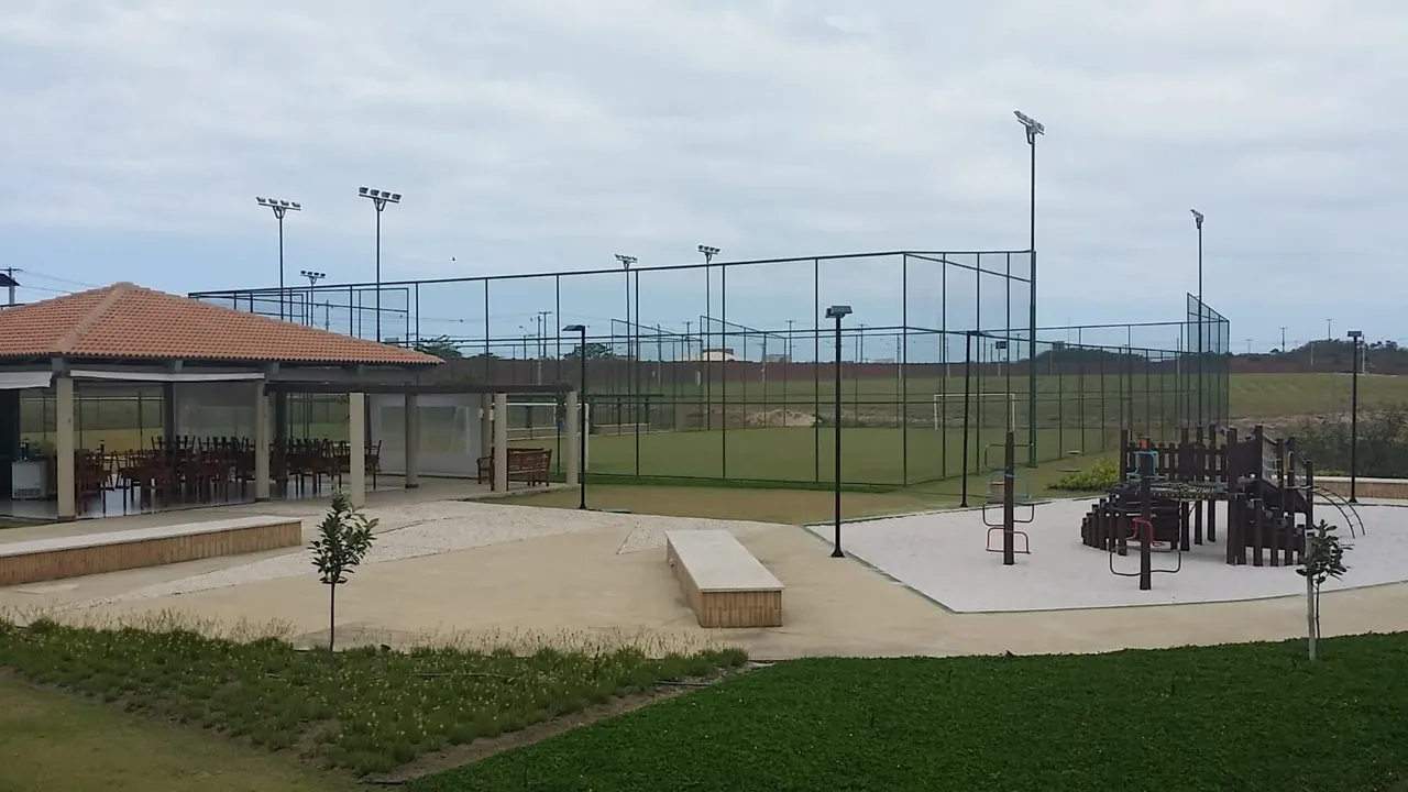EXCELENTE TERRENO EM CONDOMINIO FECHADO COM ÁREA DE LAZER COMPLETA