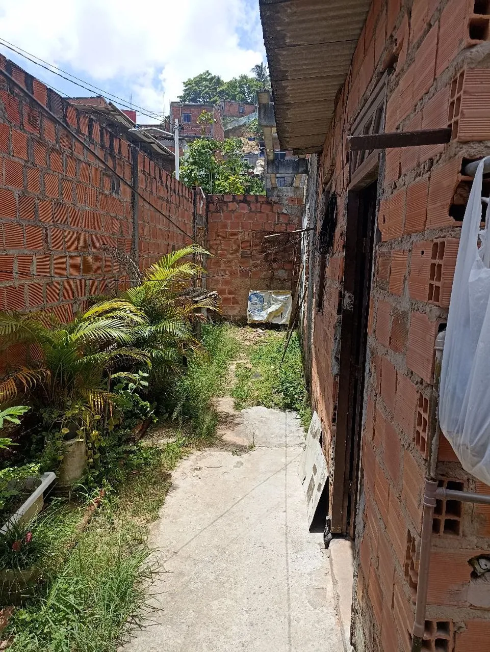 Duas casas carro na porta