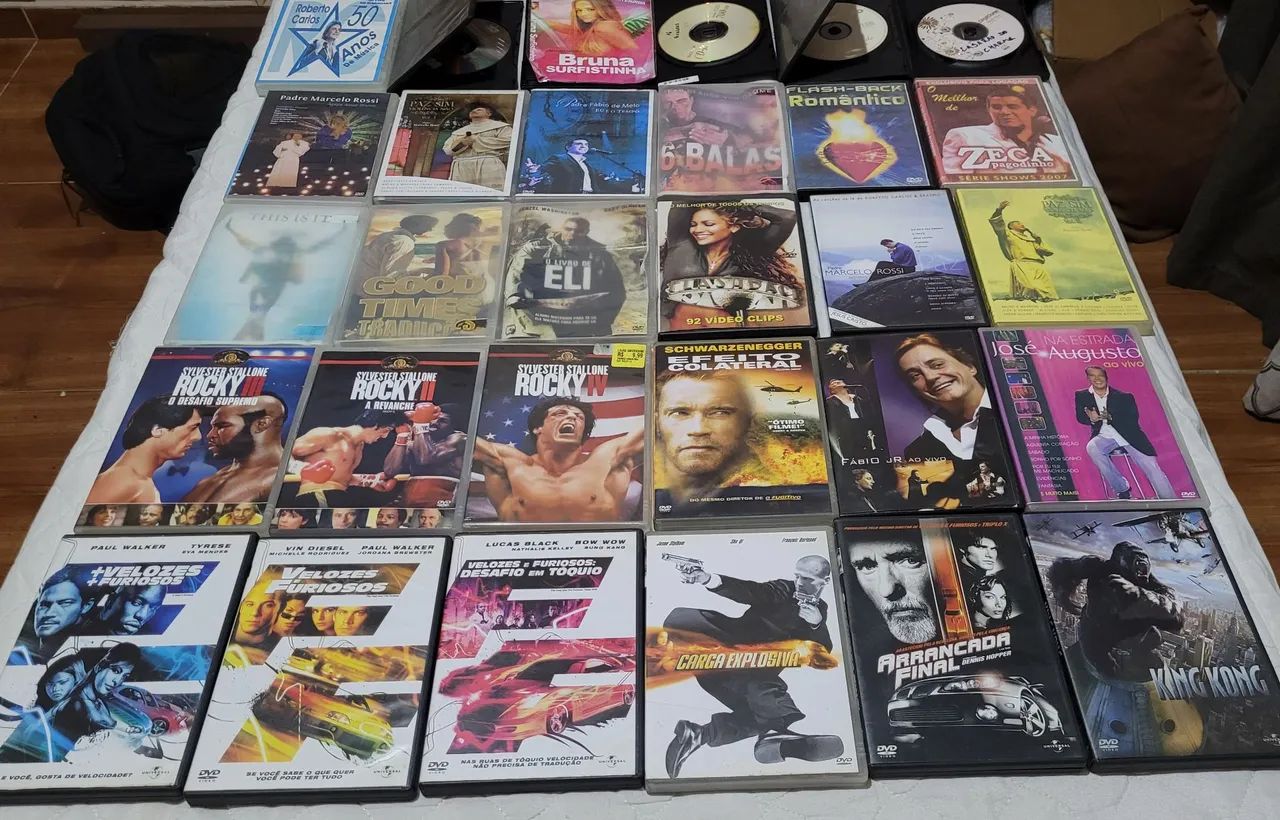 LOTE DE DVDs  de filmes e shows variados