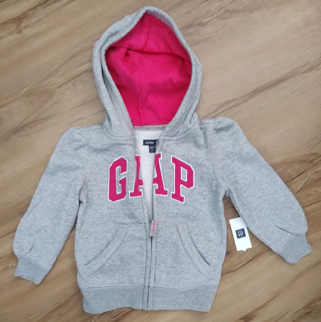 Casaco GAP Infantil Cinza e rosa com Capuz tam 2