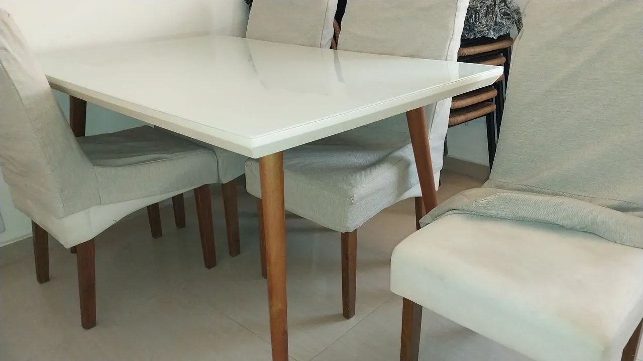 Mesa de Jantar com 4 cadeiras - Foto 3