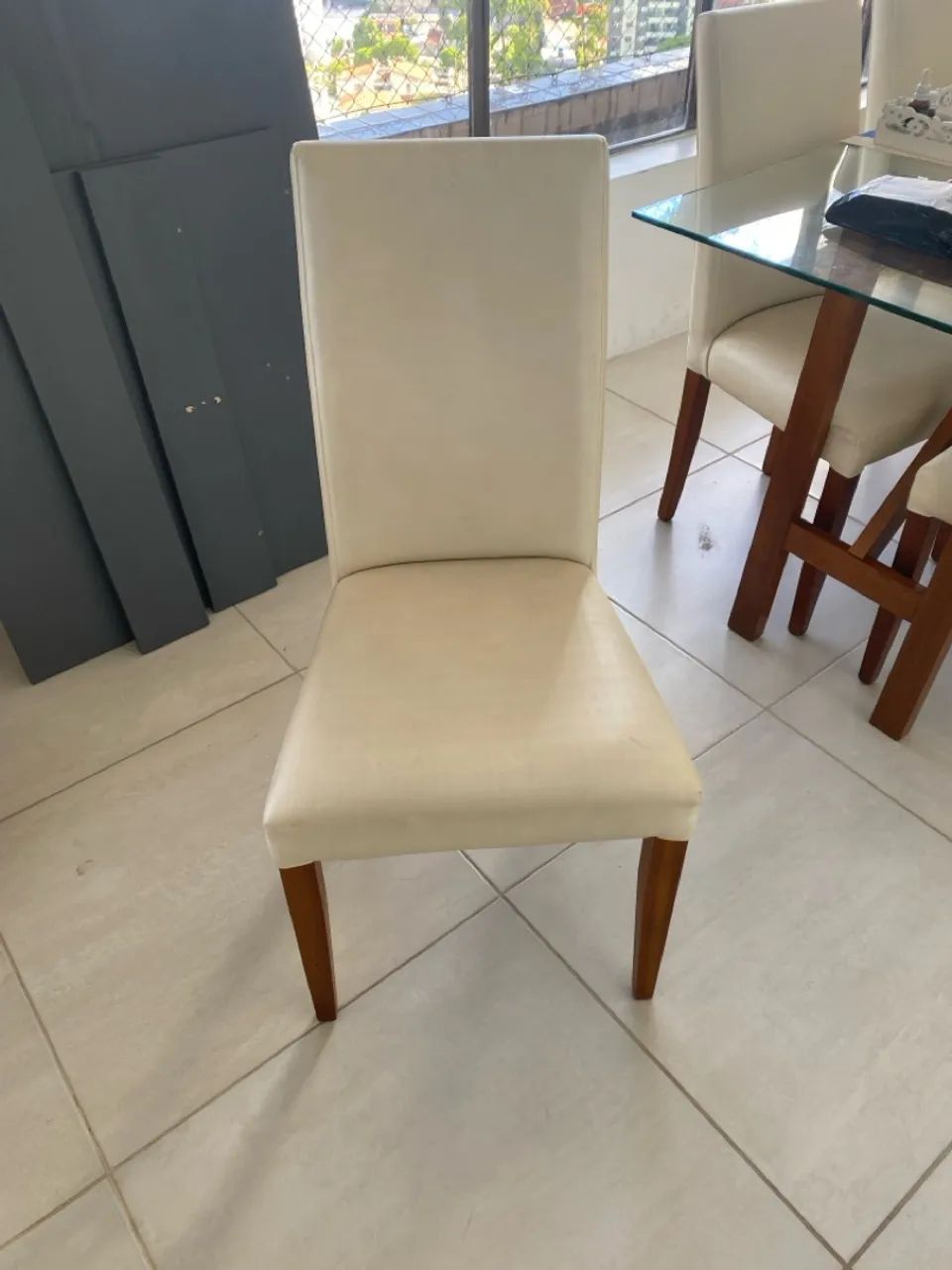 Cadeiras para mesa de jantar 