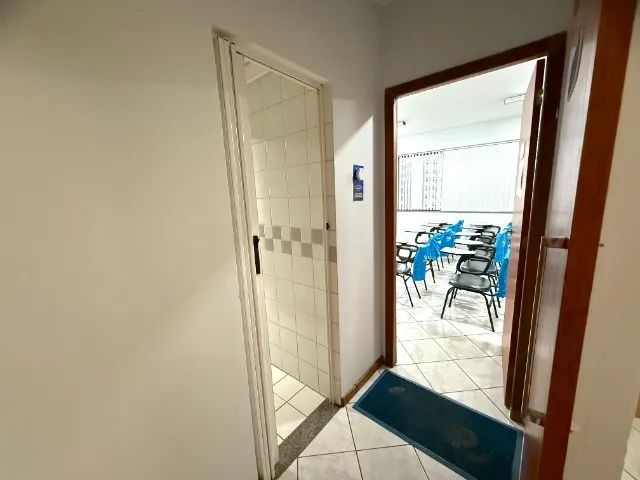 Oportunidade! Vendo Sala Comercial reformada com 38m² na Praia do Suá - R$ 178.000,00 - Foto 5