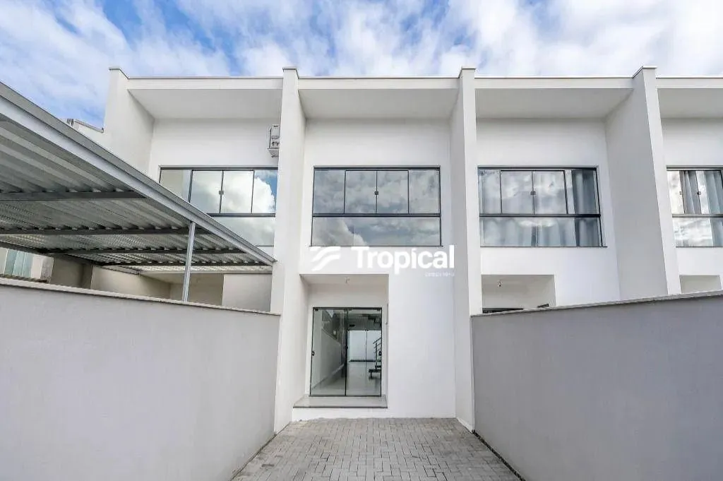 Sobrado com 2 dormitórios para alugar, 80 m² por R$ 2.599,20/mês - Tribess - Blumenau/SC