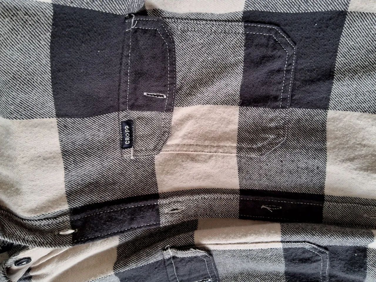 Camisa Flanela européia Cropp surf skate - Foto 4