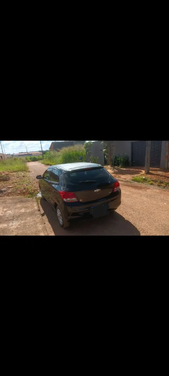 Vendo Ônix 2016