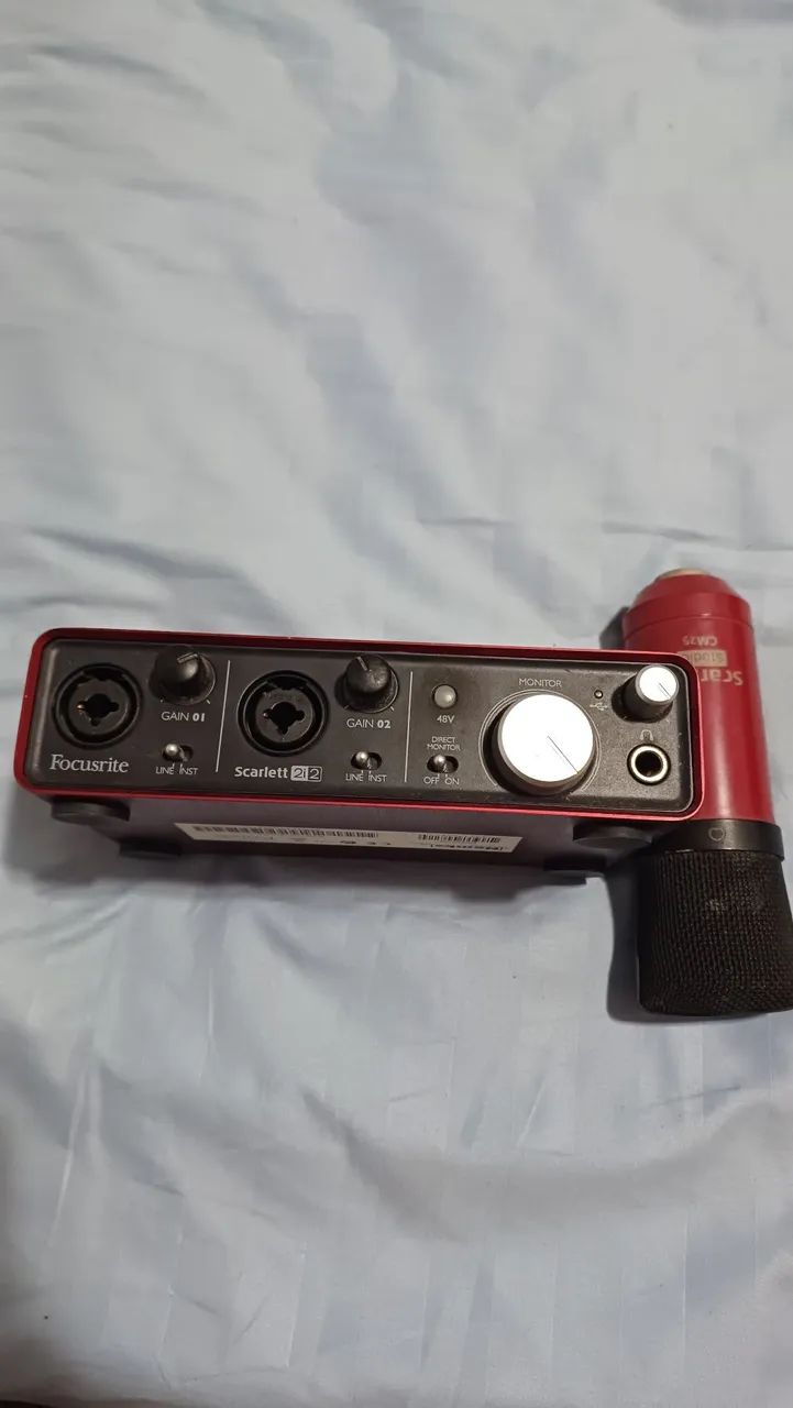 Interface de Áudio Focusrite Scarlett 2i2 + Microfone Sennheiser - Foto 2