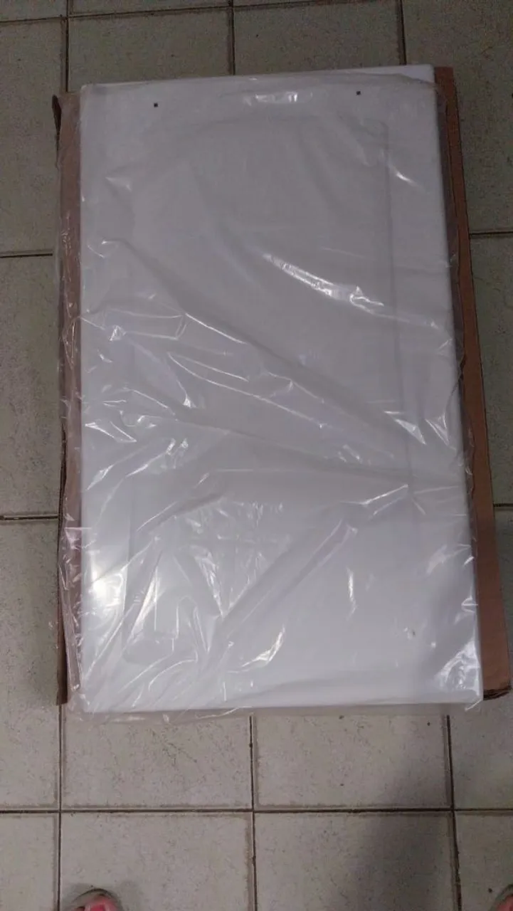 Portas de armário branco novo