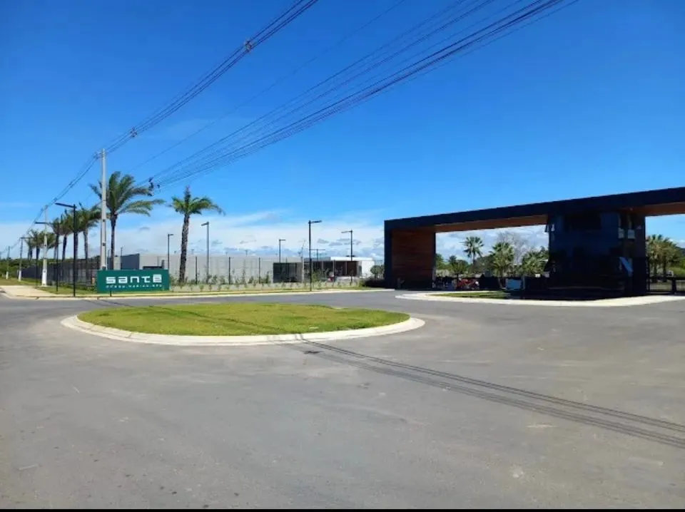 Vendo excelente lote no Condomínio Santé.