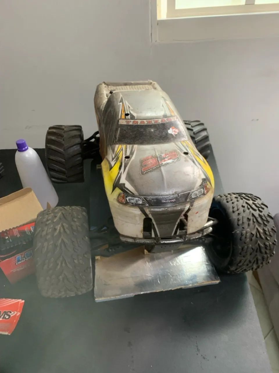 Traxxas RC Monster Truck - Pronto para a Ação!