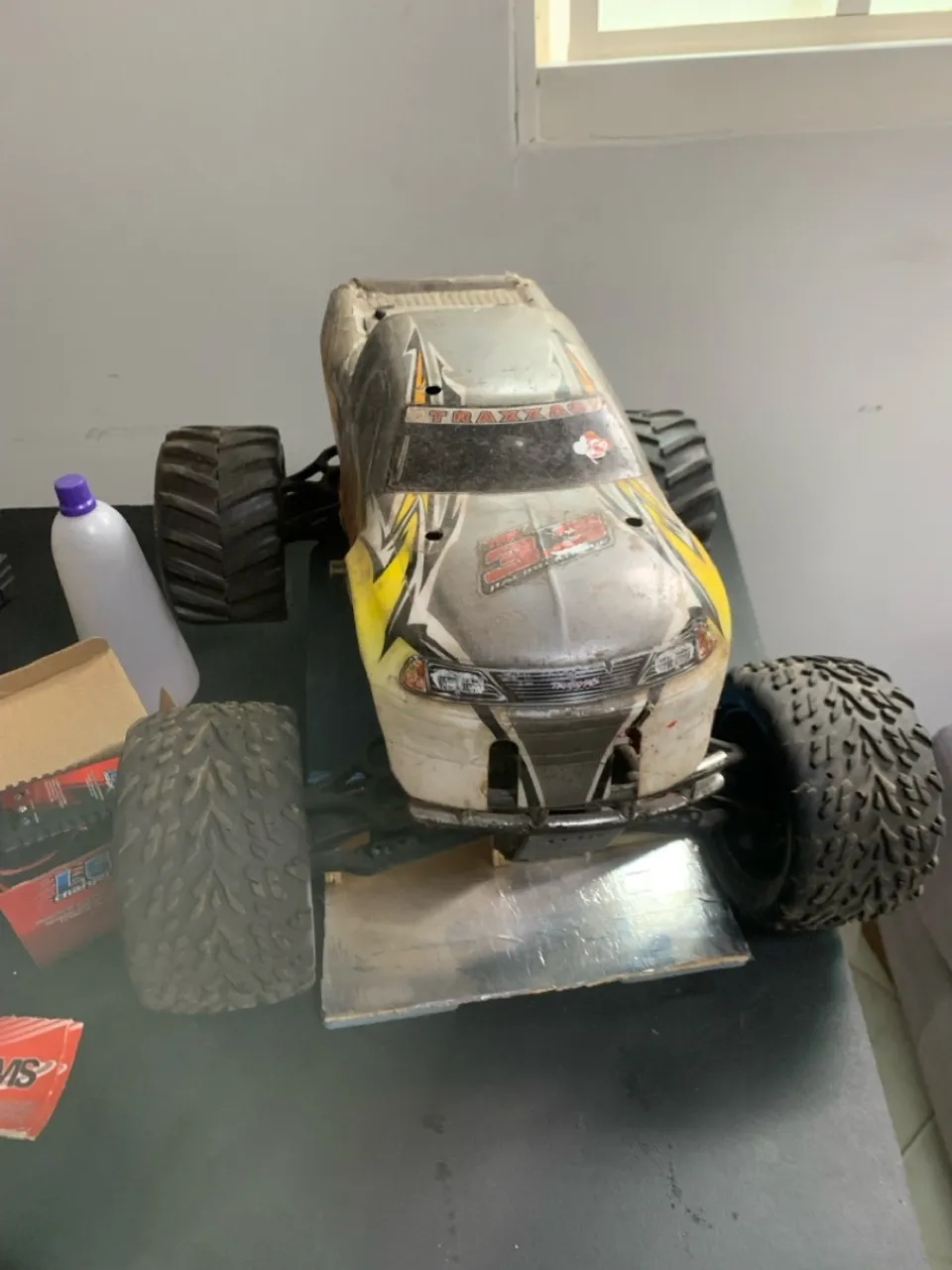 Traxxas RC Monster Truck - Pronto para a Ação!