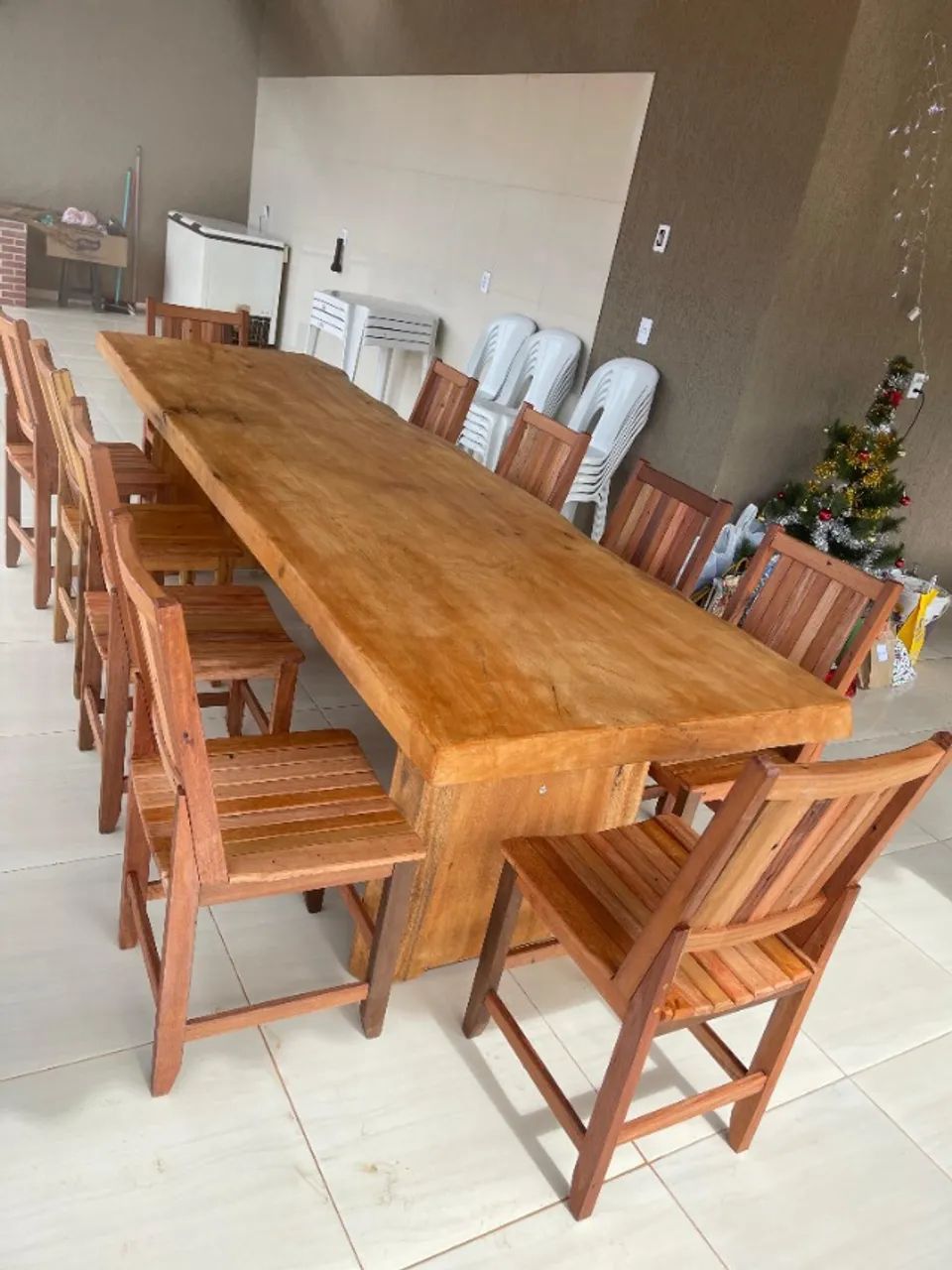 Mesas de madeira maciça com cadeiras todos os tamanhos - Foto 4
