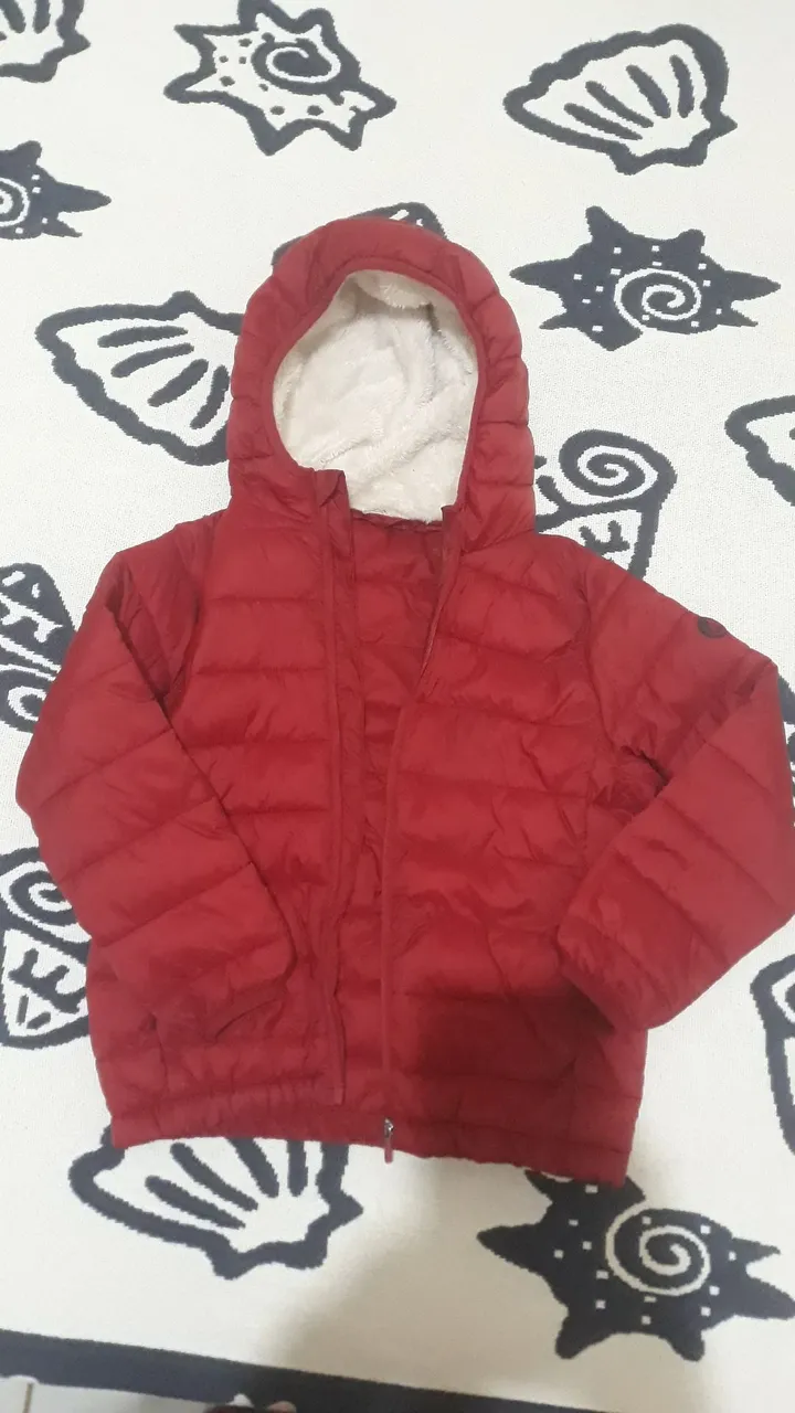 Jaqueta Infantil Vermelha com Capuz