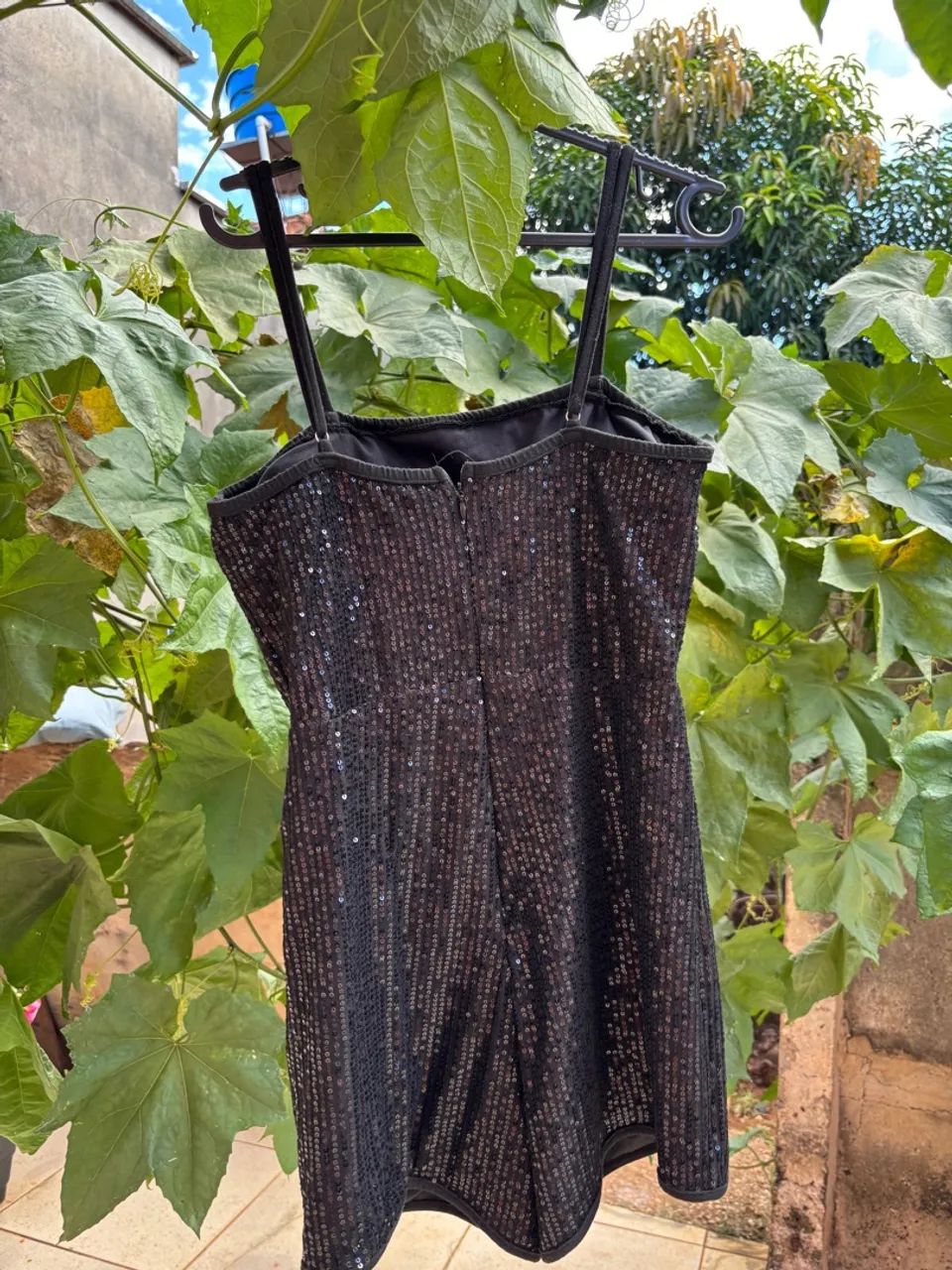 Macacão preto de paetês - Foto 2