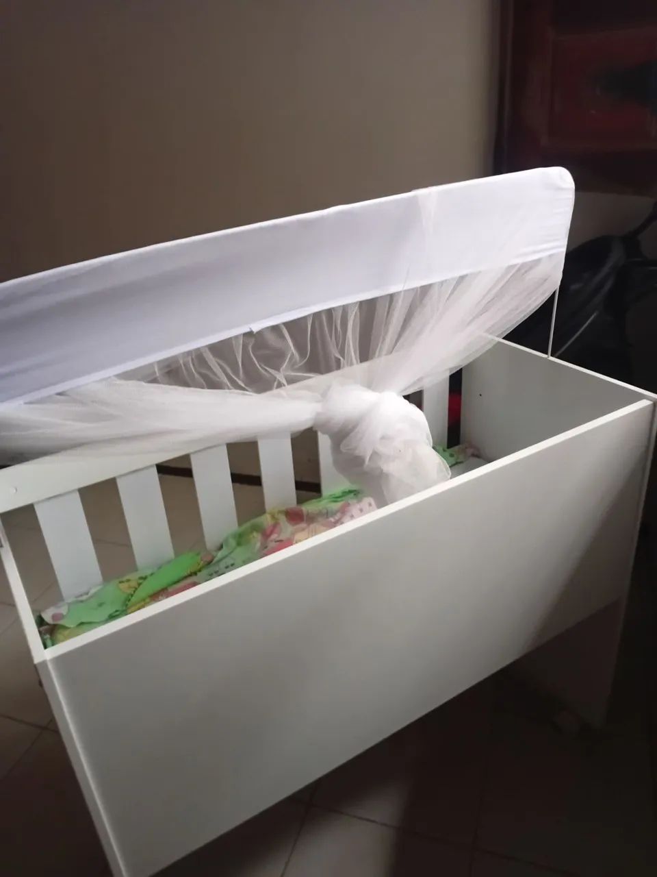 Vendo mine Berço de Bebê acompanha colchão apenas 1 mes de uso - Foto 2