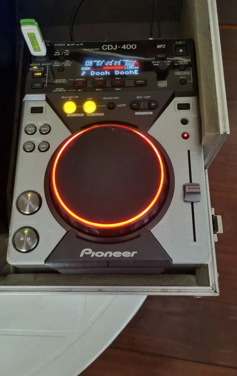 CDJ 400 Pioneer - o par + mixer Behringer ddm 400 + case - Foto 2