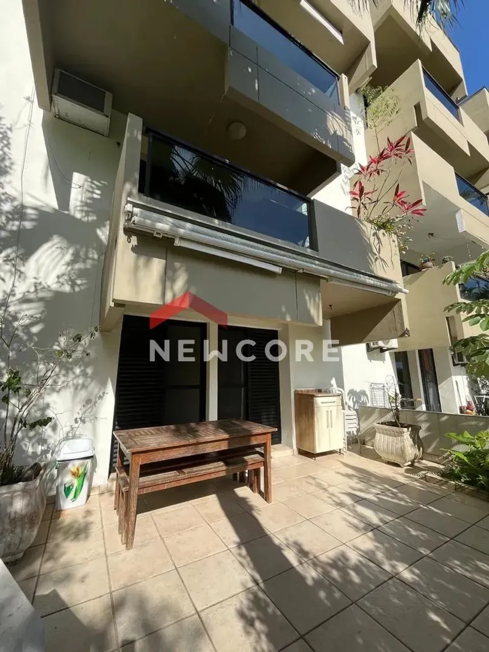 Apartamento em Rua Guadalajara - Enseada - Guarujá/SP