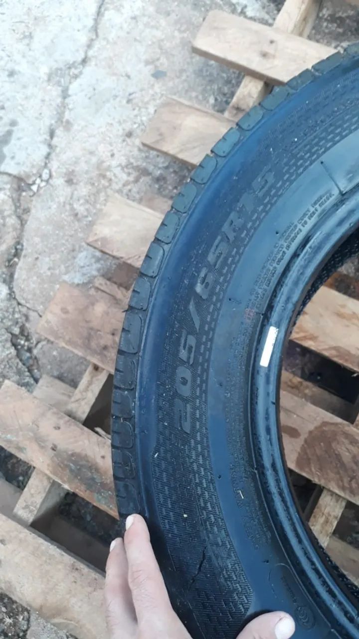Pneu Arthum 205/65 R15 - Usado em Boas Condições! - Foto 2