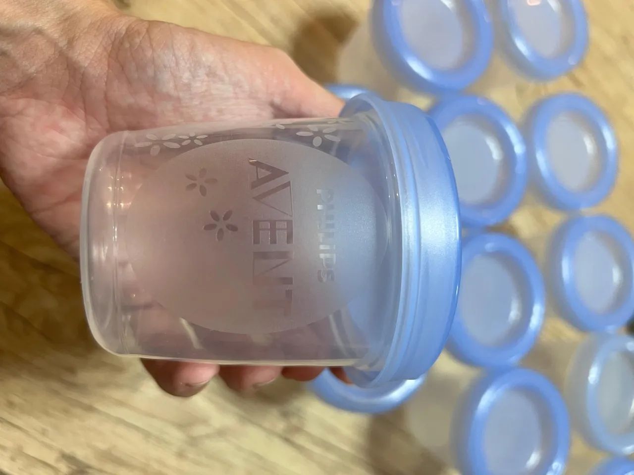 Kit de potes para armazenamento de leite materno Avent - 14 peças - Foto 6