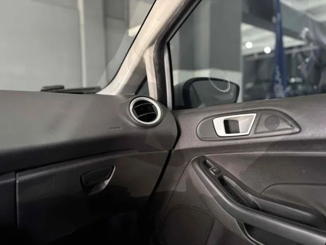 Ford Fiesta SE 1.6 Automático 2017 - Foto 8