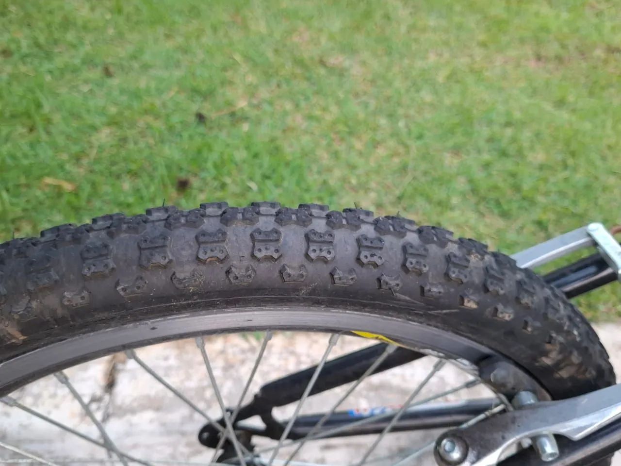 Bicicleta Red Bull Aro 20 - Foto 6