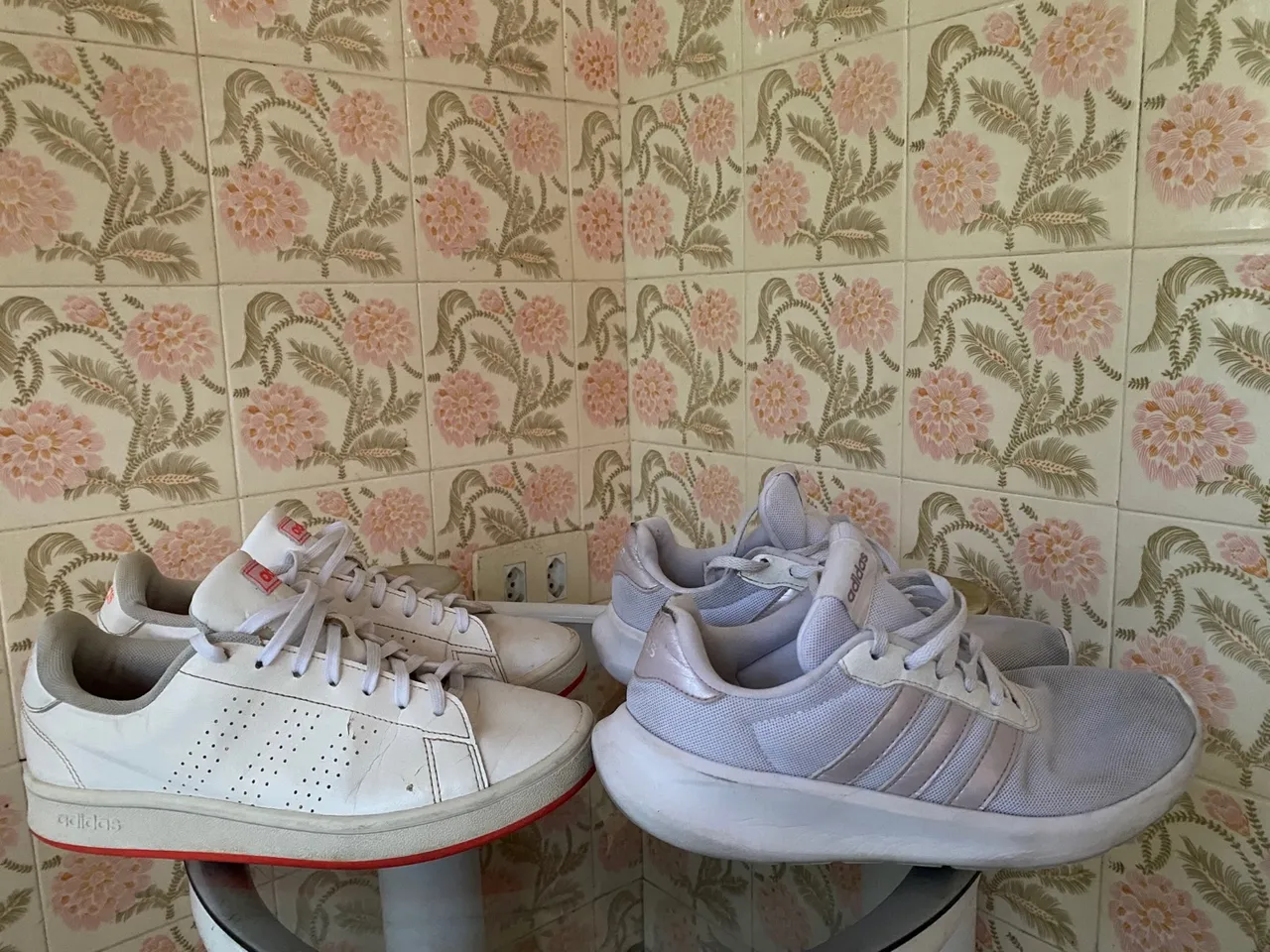 2 pares preço de 1 tênis adidas