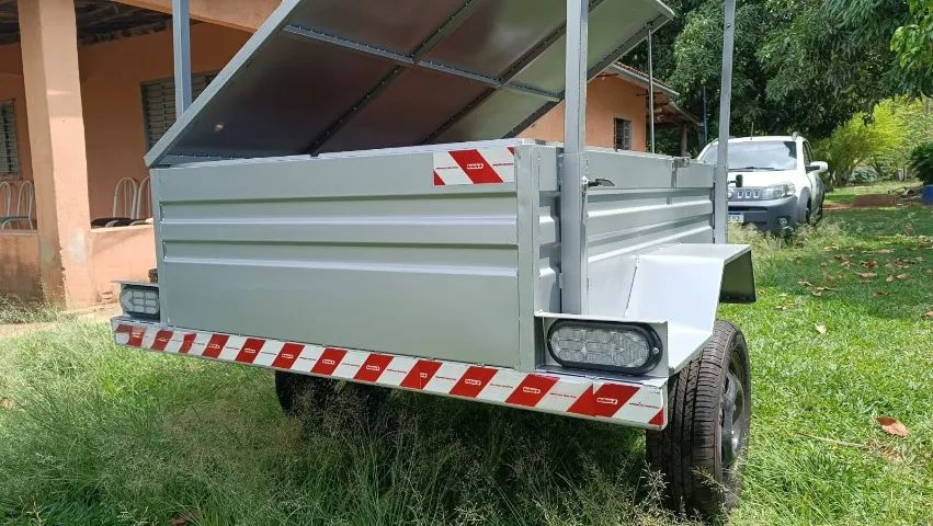 Carretinha reboque baú com toldo - Foto 5