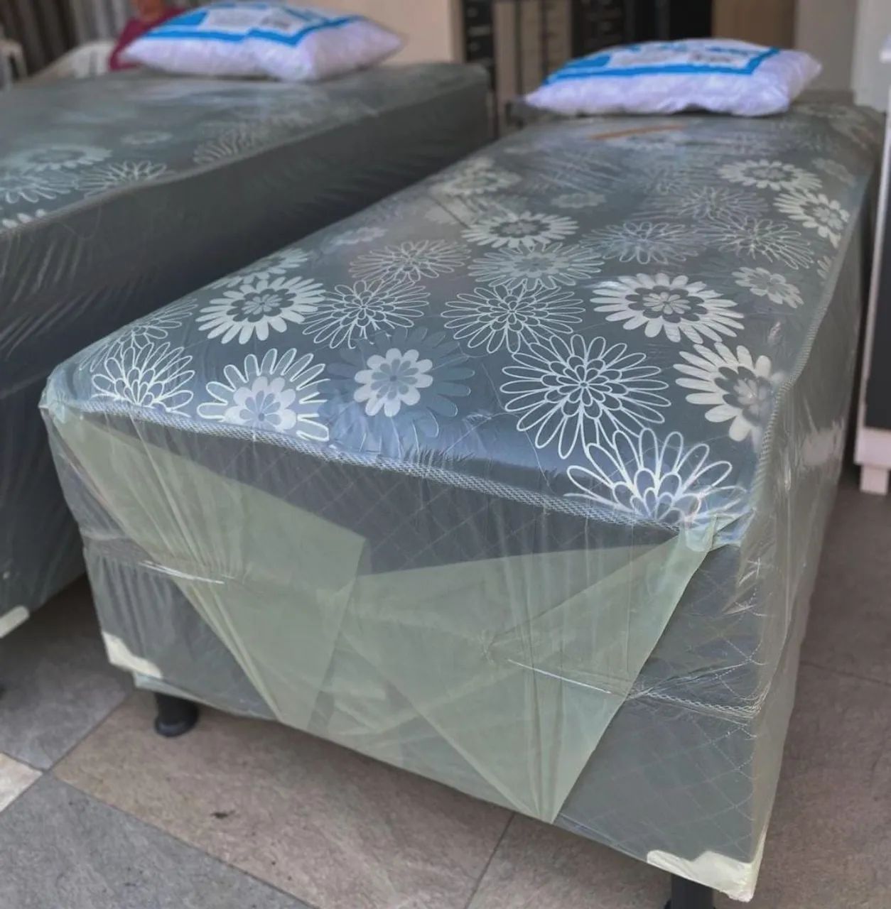 Cama Box Solteiro com Desenho Floral - Novo - Foto 2