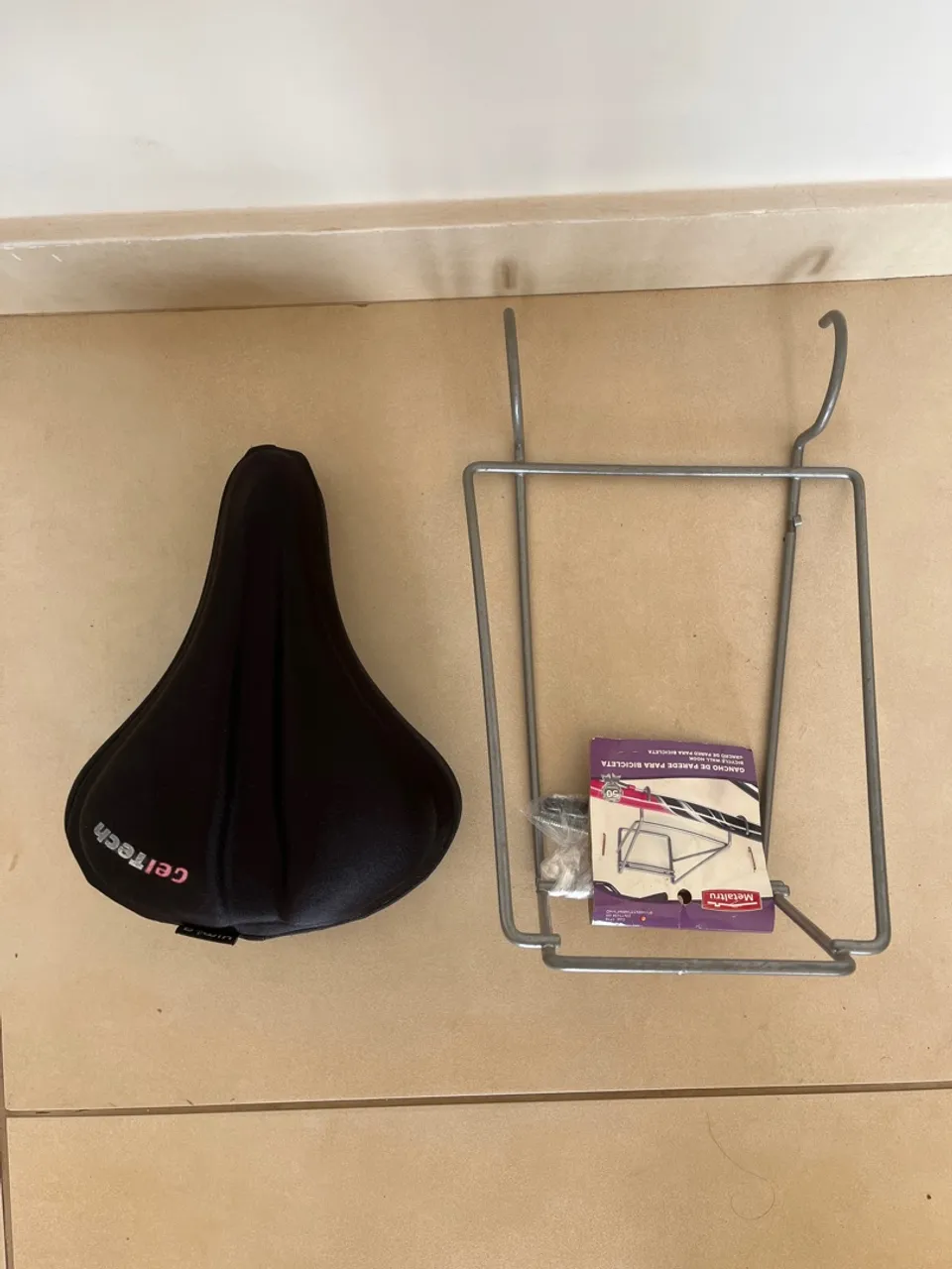 Selim B.twin Gel tech + Suporte de Parede para Bicicleta