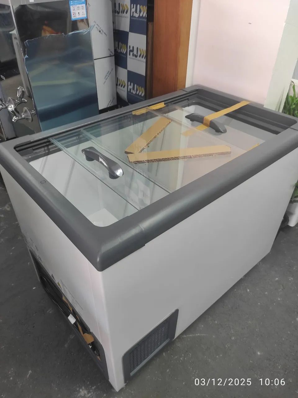 Bh Expositor horizontal sorvete 300 litros 