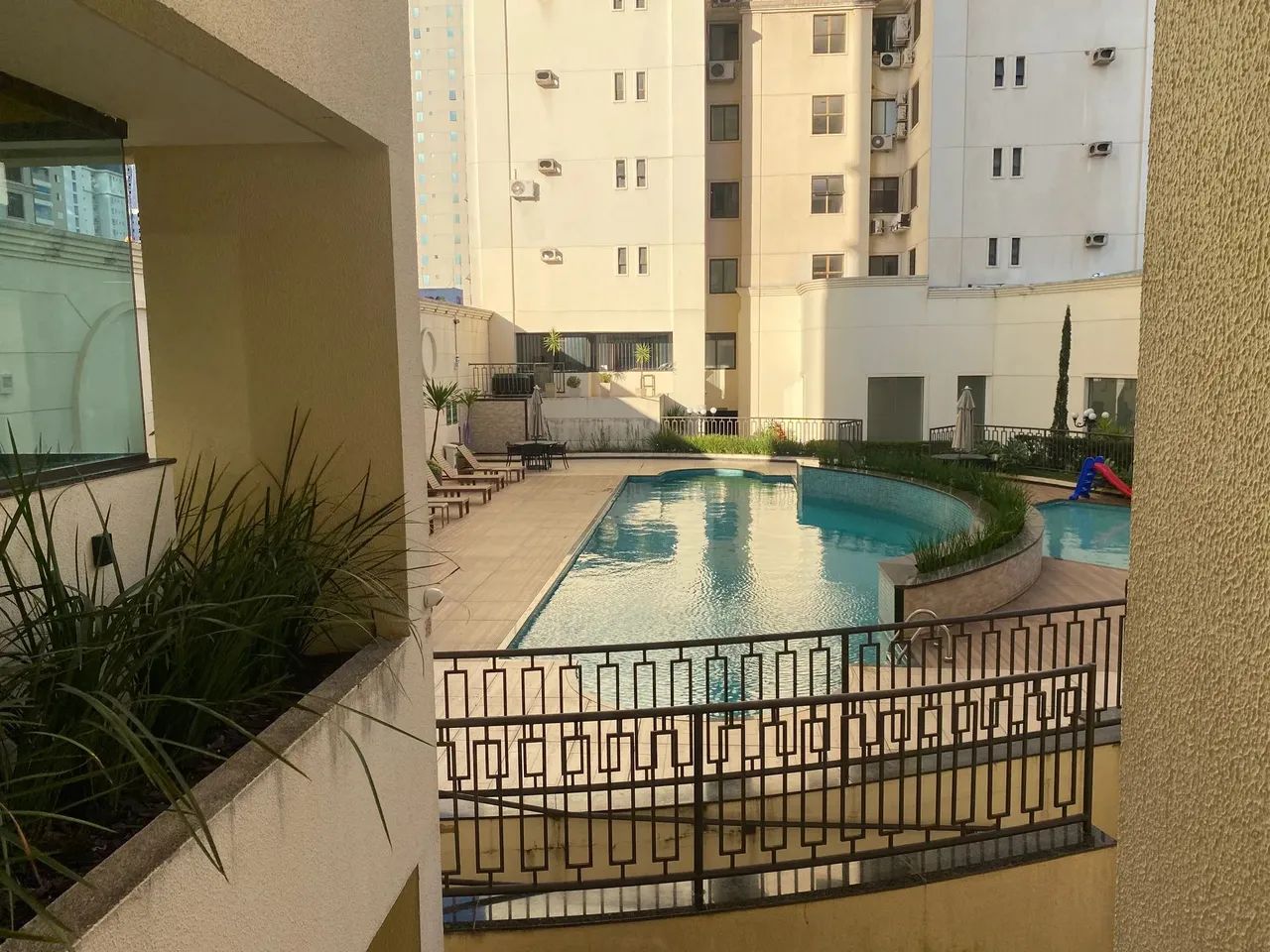 Apartamento Borges Landeiro 3 Suites com Americana
