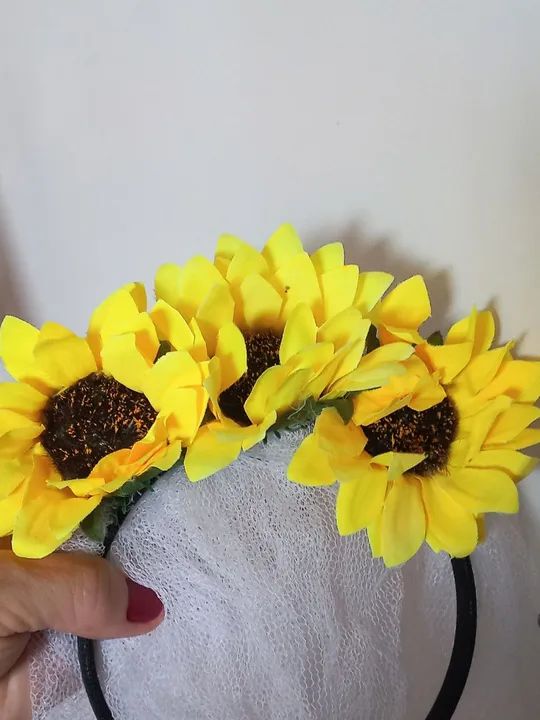 SAIA de Tule varias camadas + tiara c/ flores - Foto 4