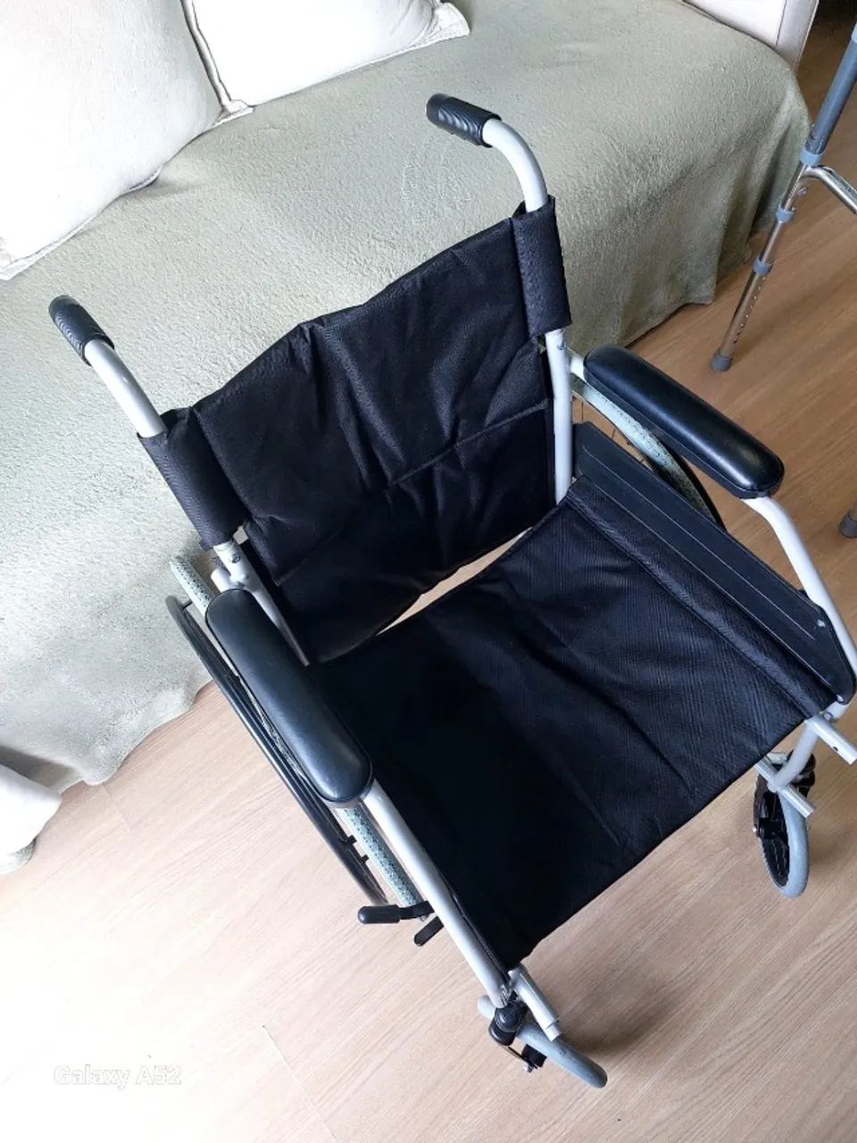 Cadeira de Roda - Foto 4