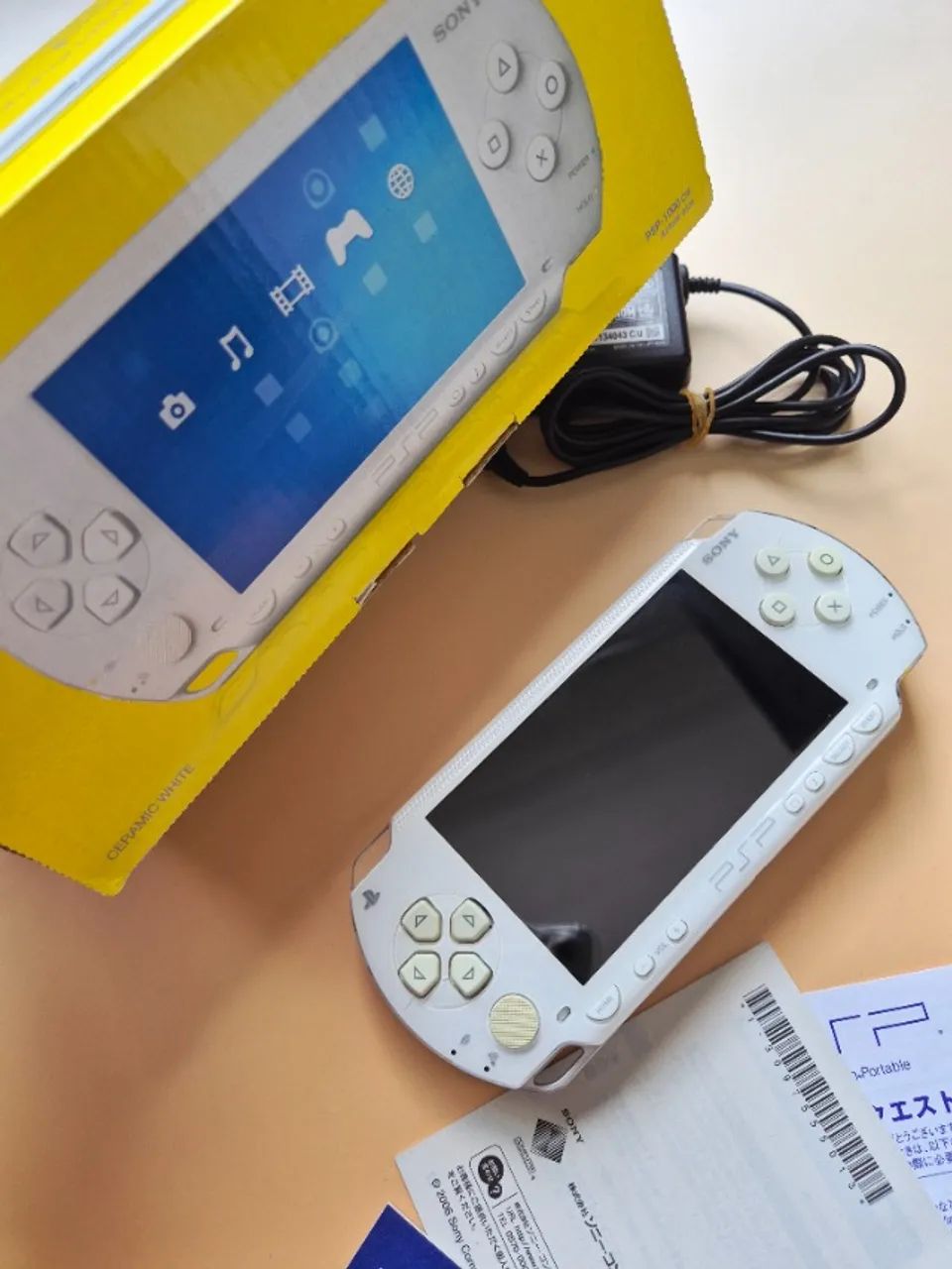 PSP 1000 (Playstation Portable) Branco Desbloqueado 32GB Completo - Foto 4