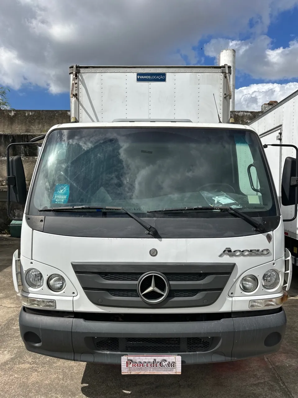Accelo 1016 com Baú de 5,20m ano 2021 