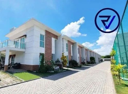 EXCLUSIVIDADE E CONFORTO EM CONDOMÍNIO FECHADO