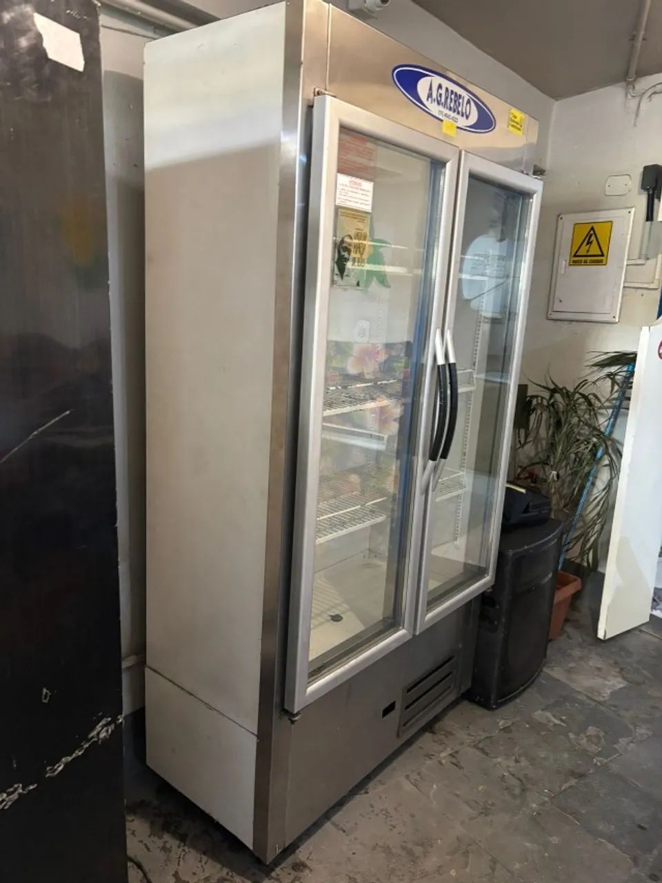Expositor Refrigerado 2 Portas AG Rebelo (com defeito no controle interno) - Foto 2