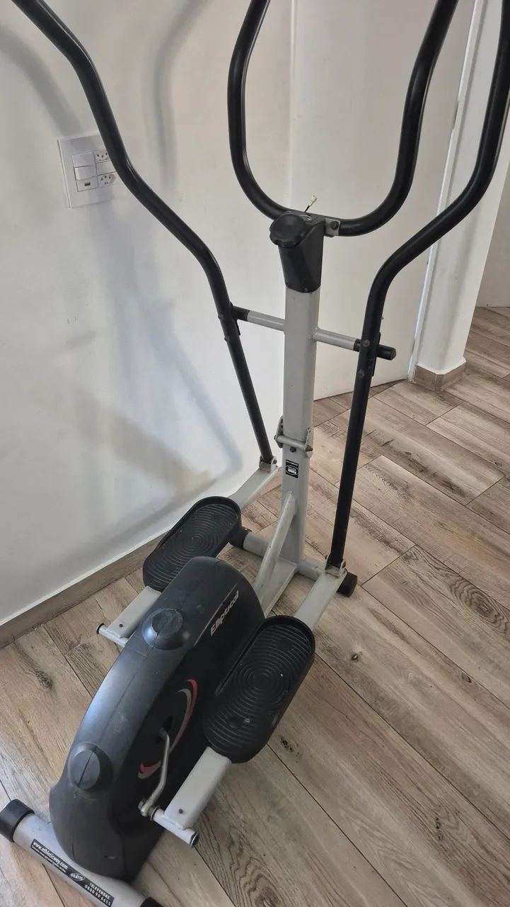 Elíptico Athletic Speedo: Sua Academia em Casa! - Foto 3