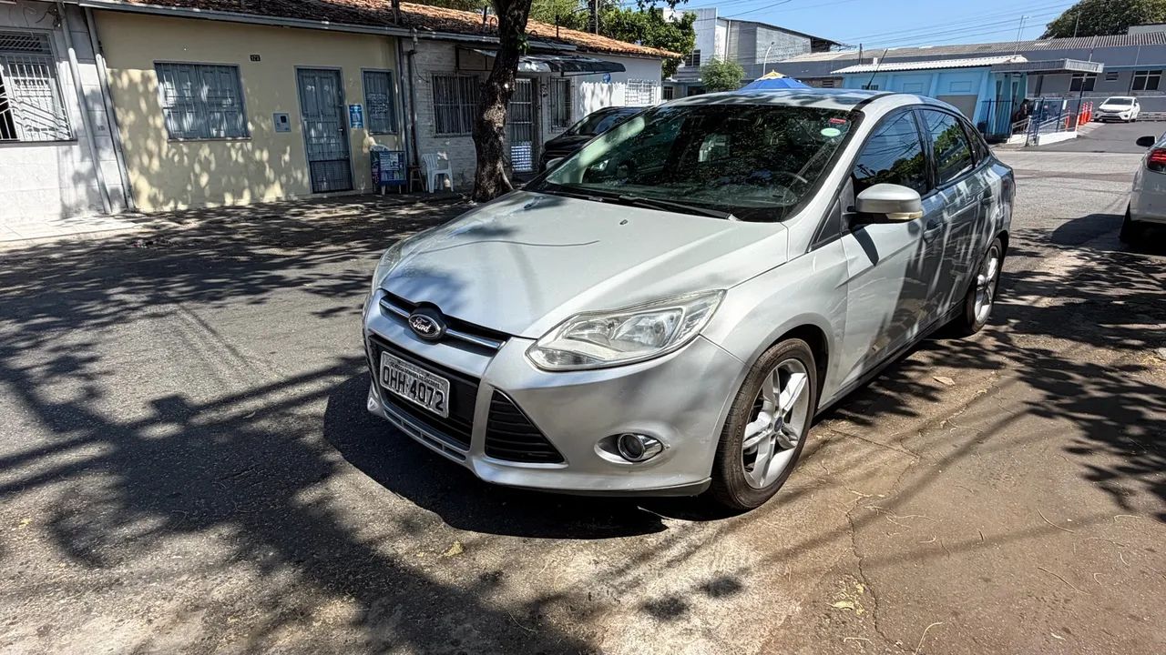 Ford Focus Focus Sedan 2.0 16V/2.0 16V Flex 4p Aut. 2014