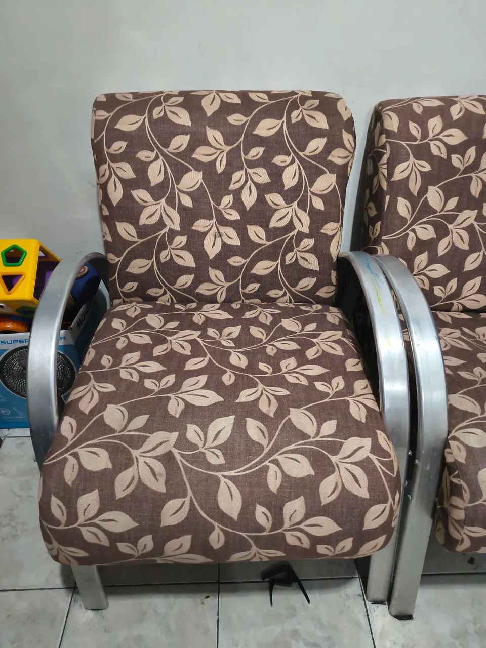 Vende-se 2 poltronas seminovas - Foto 2