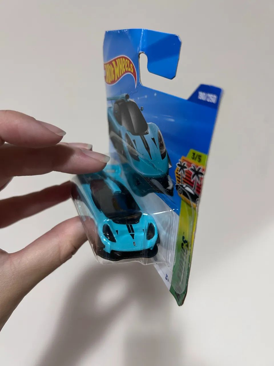 Hot Wheels GM T50  - Foto 2