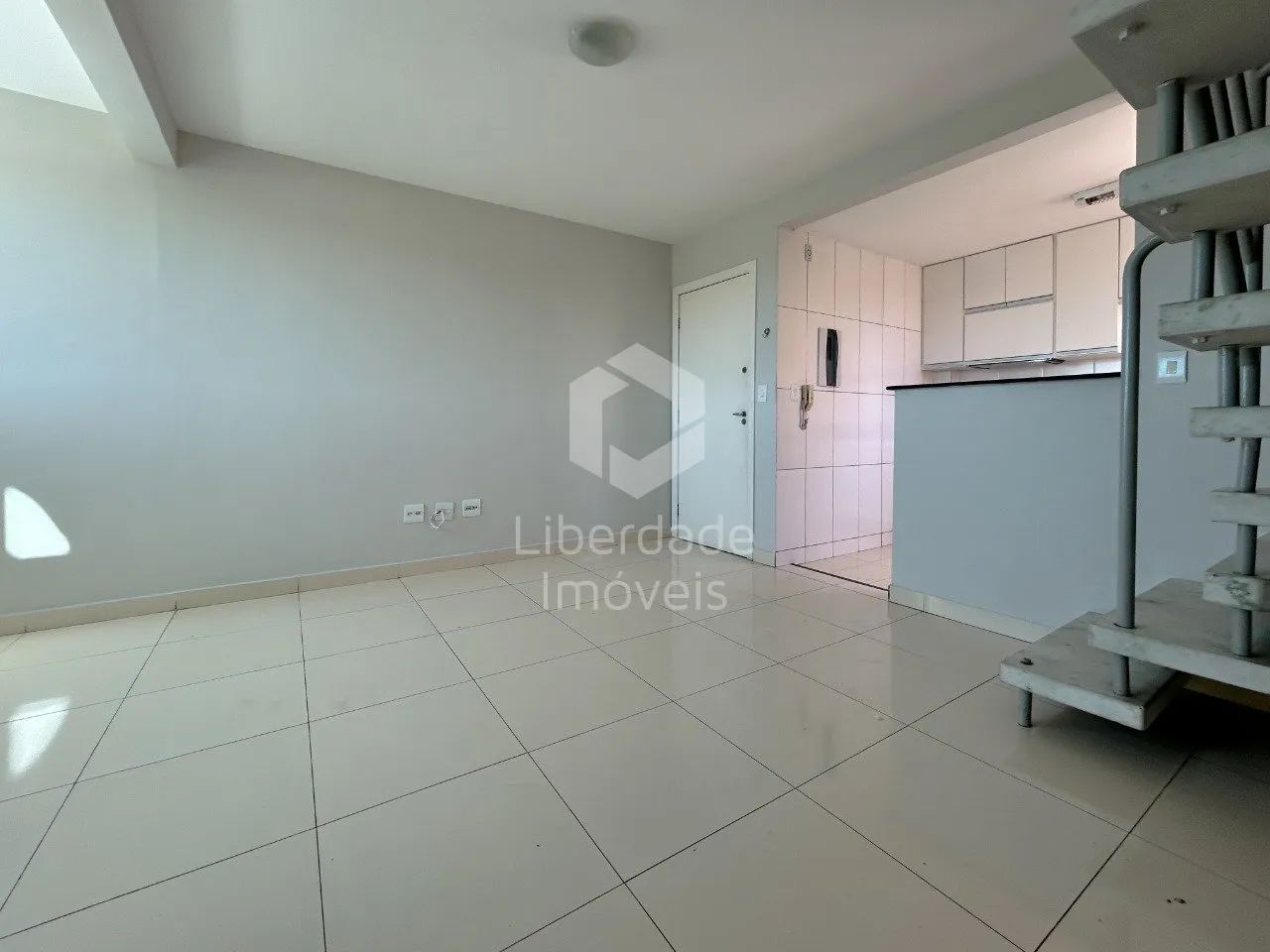 Cobertura de 02 quartos elevador no Caiçara! - Foto 6