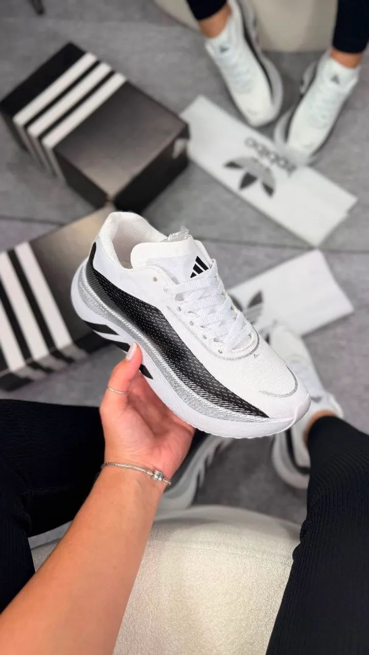 Adidas hyperboost  - Foto 2