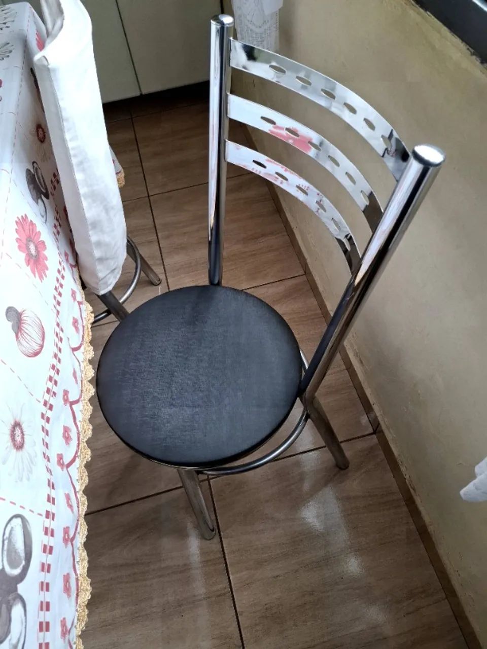 6 cadeiras de jantar - Foto 5