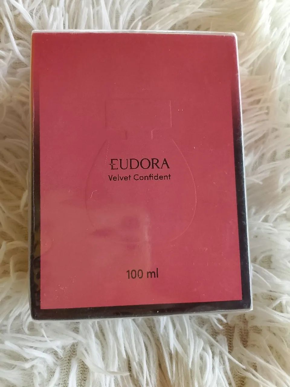 Velvet confident Eudora  - Foto 4