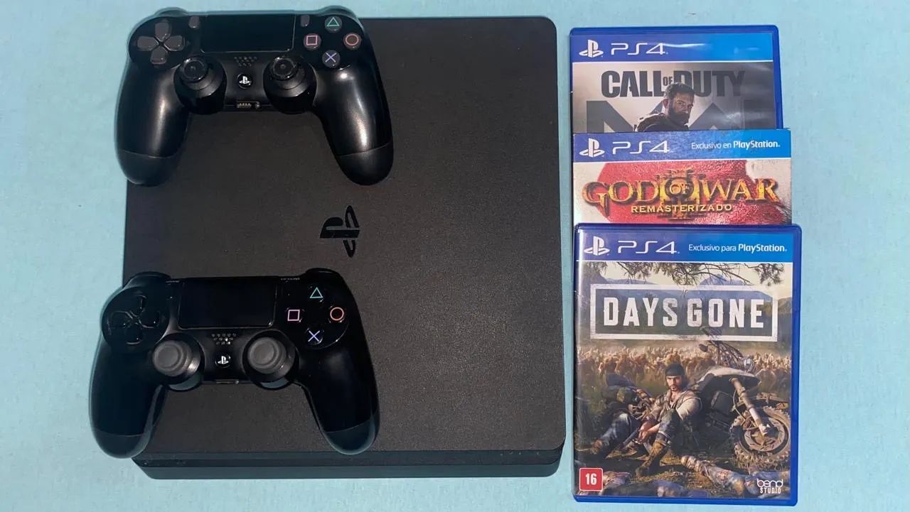 PlayStation 4 Slim 