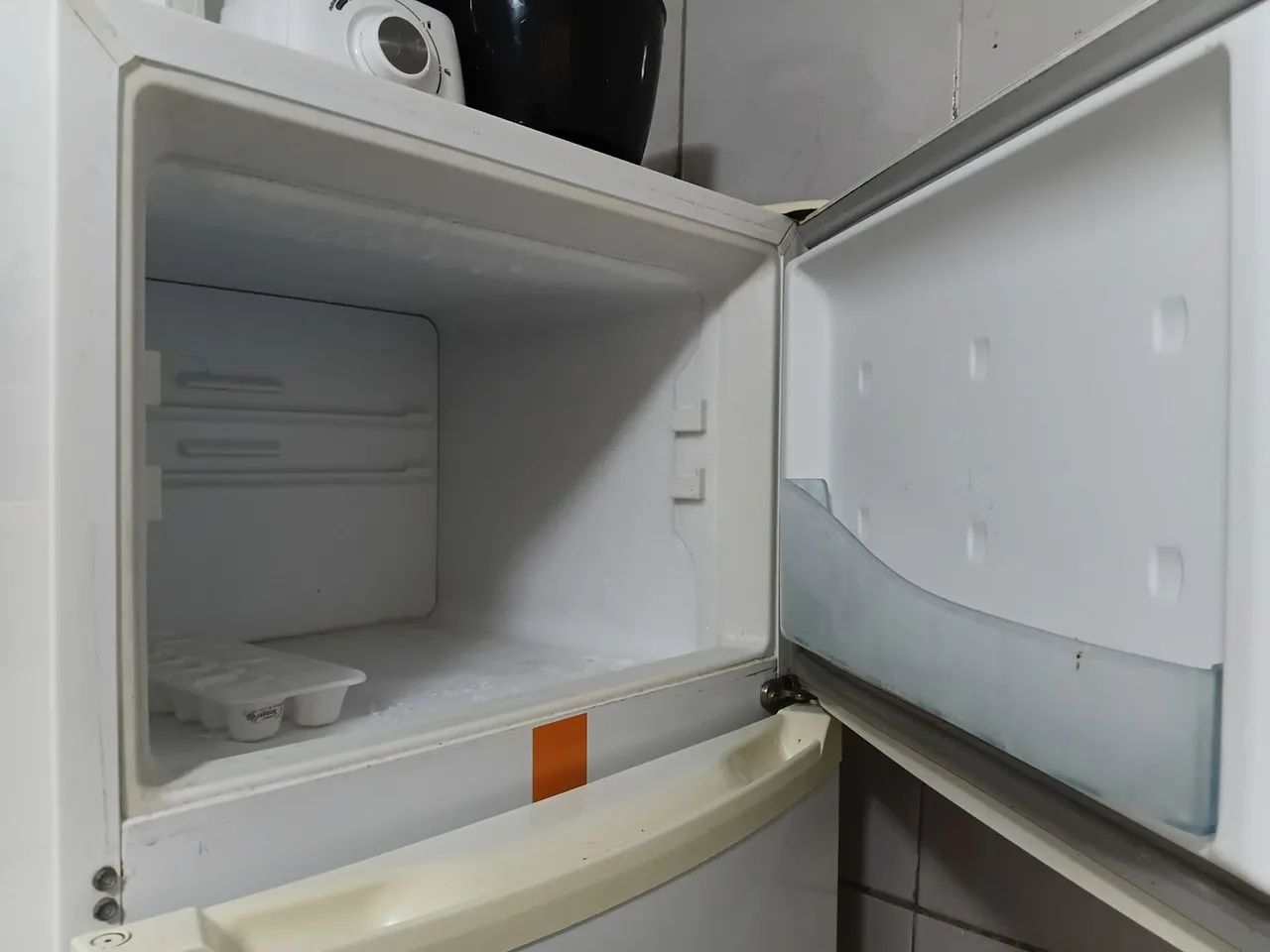 Geladeira consul e TV Samsung 32 polegadas - Foto 3