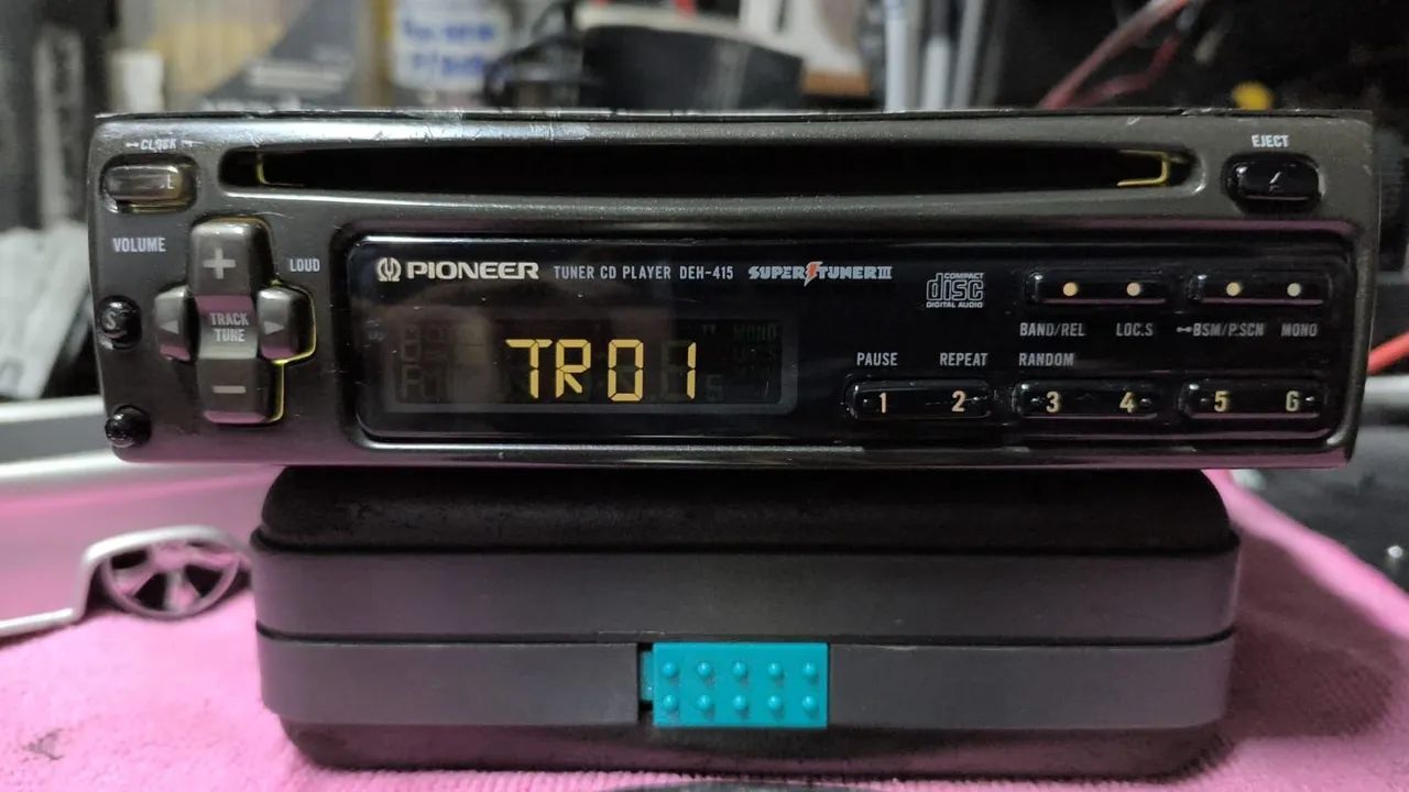 Rádio Pionner DEH 415