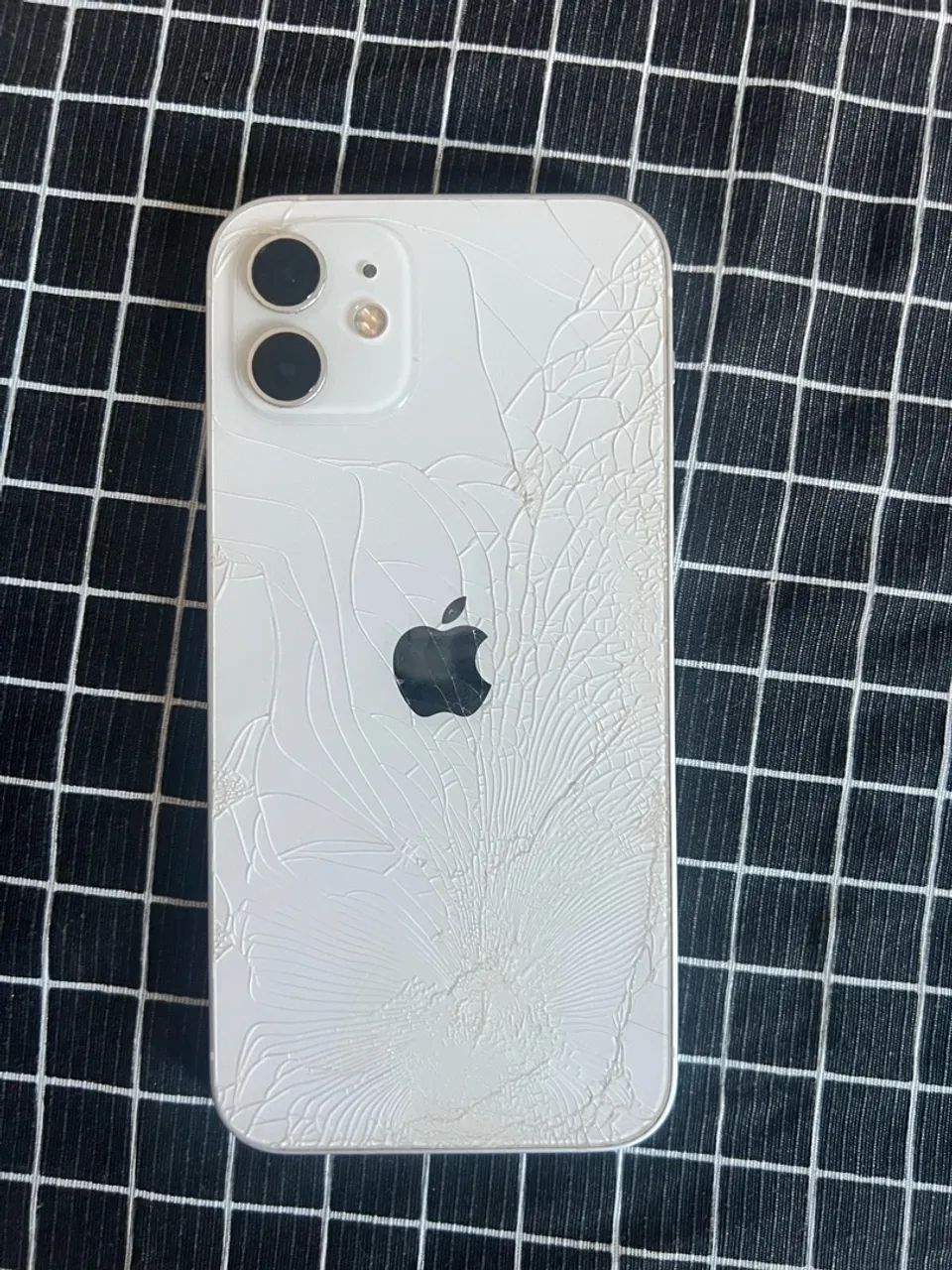 iPhone 12 - Foto 3